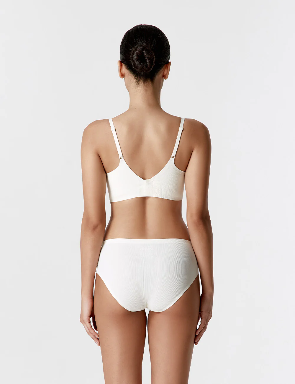 COOL FIT BRA VOLUME FIT PLUS - Image 24