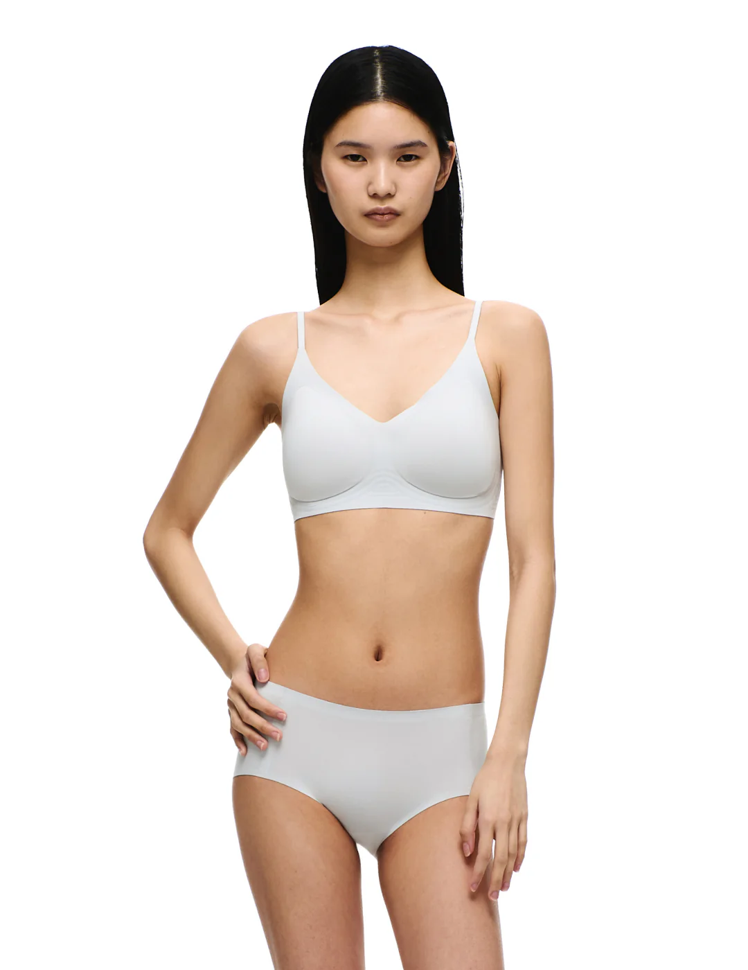 ICE ON STRAP HOOKLESS BRA - Image 18