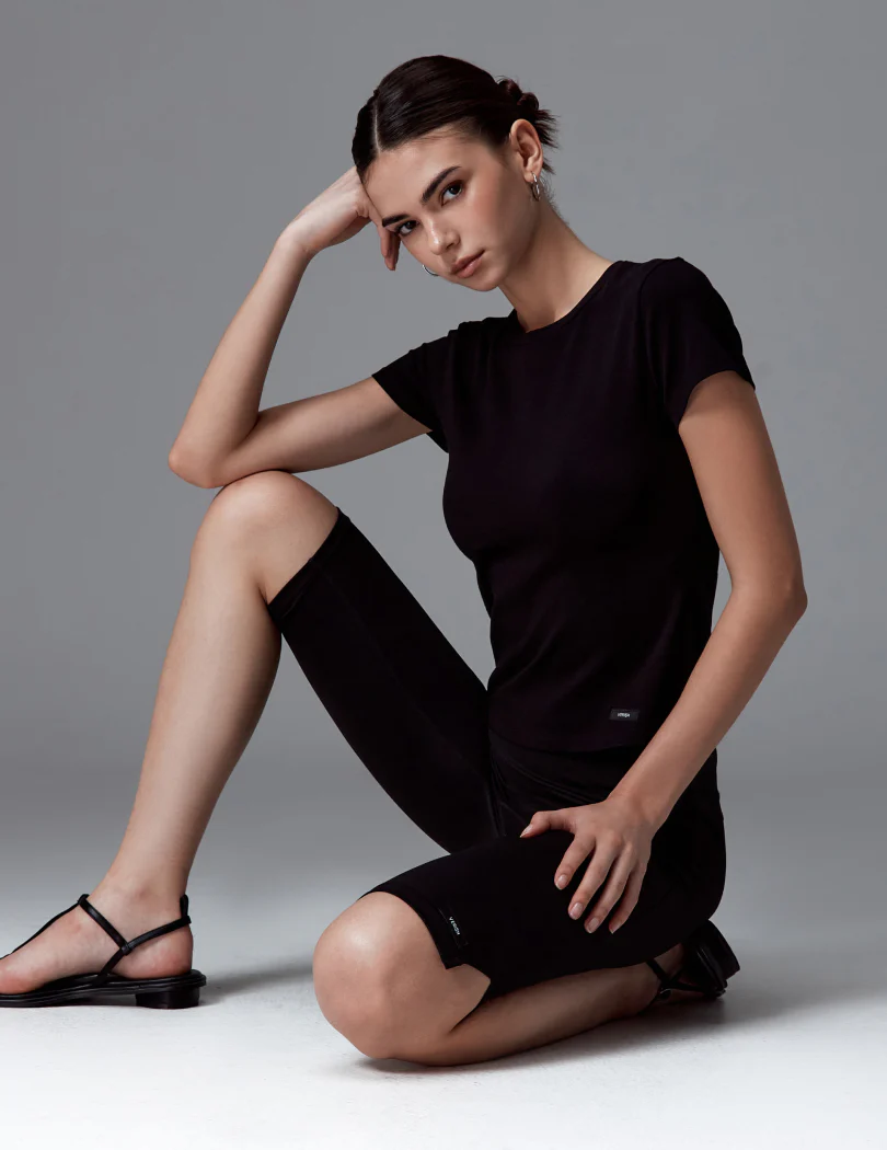 NEW BASIC CAPRI LEGGINGS WITH SLIT - Image 3