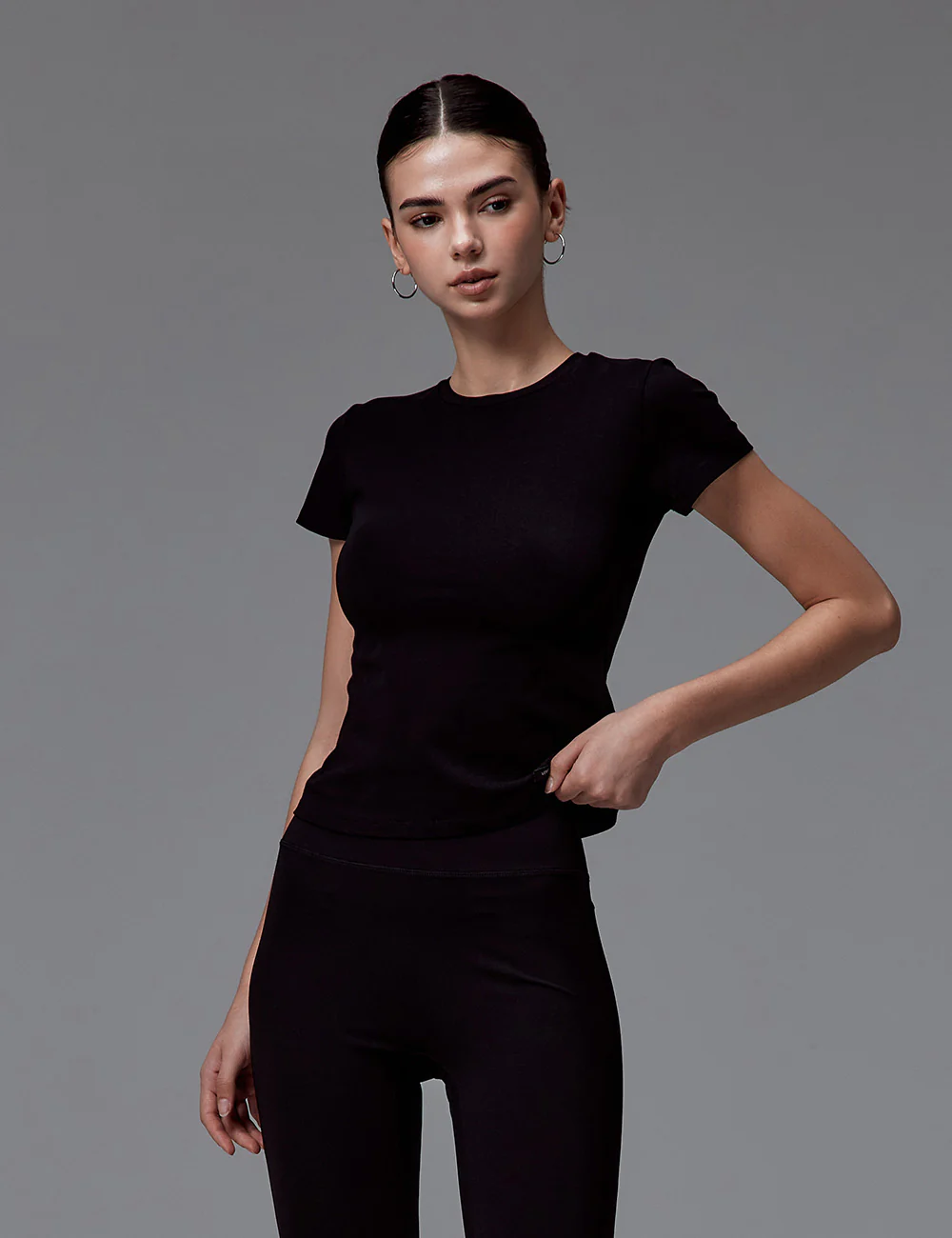 NEW BASIC FITTED SHORT SLEEVE T-SHIRT - Image 7